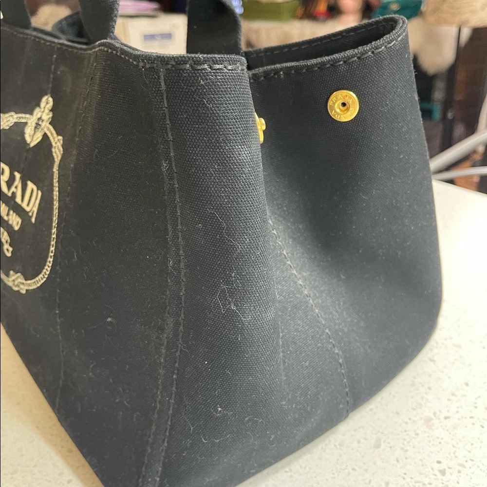 Authentic large prada canapa - Picture 7 of 10